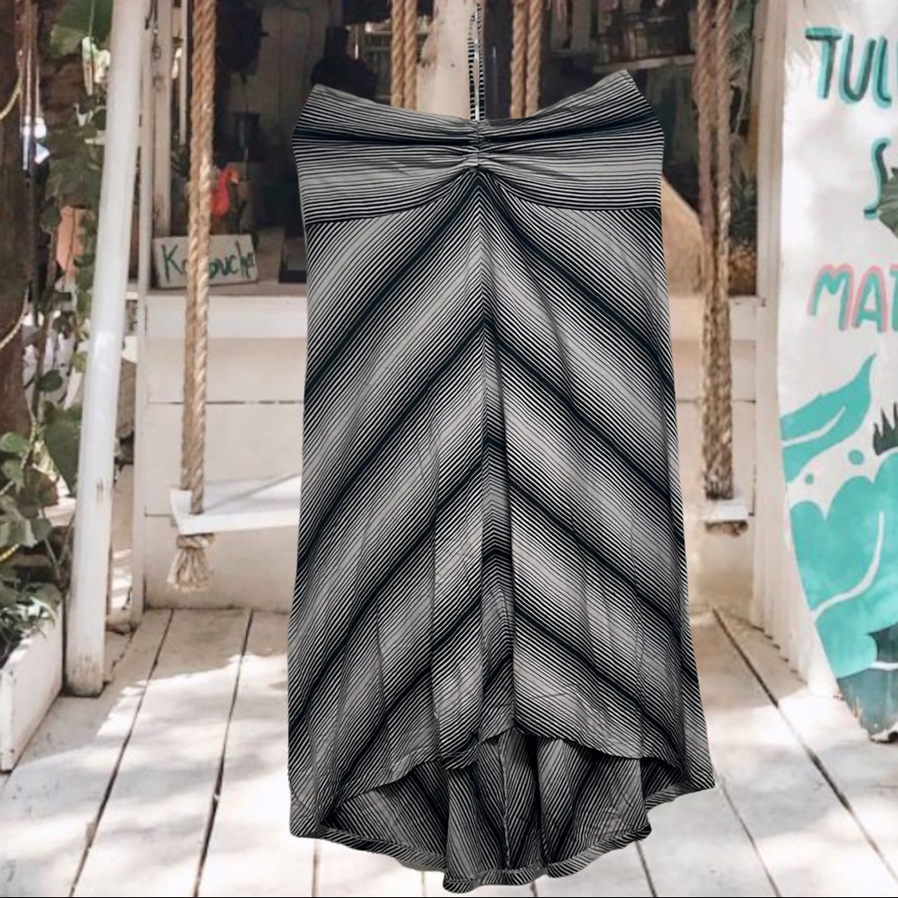 PATAGONIA Women’s Black & White Chevron Striped Halter Sleeveless Dress Large